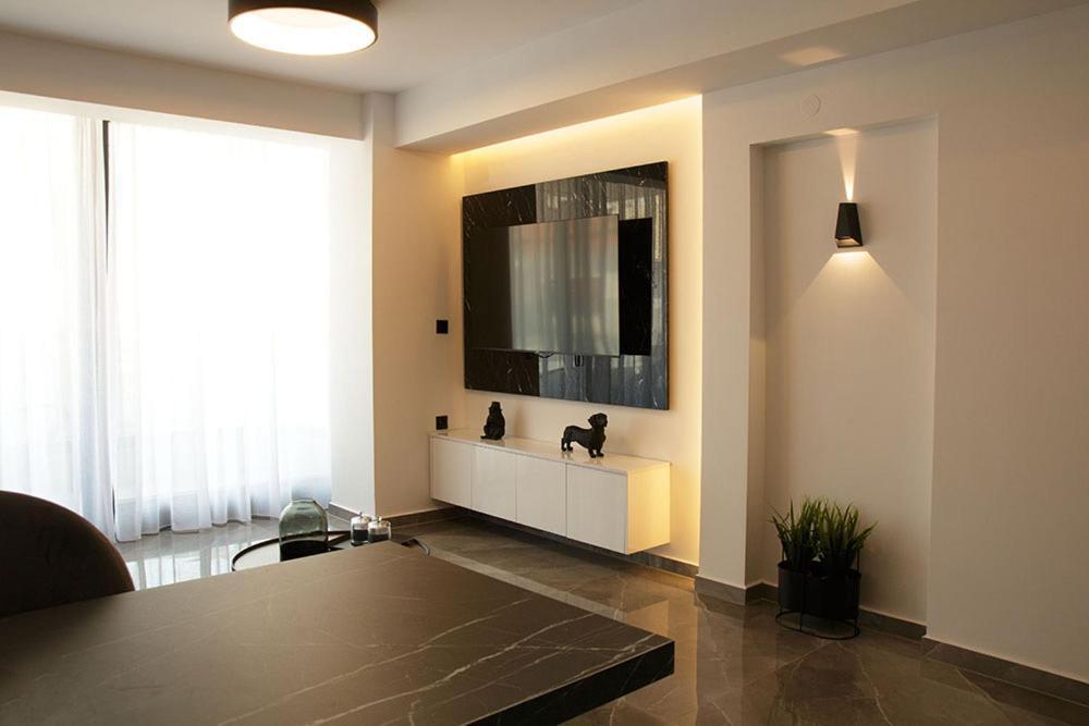 P J Luxury Suites Serres Luaran gambar